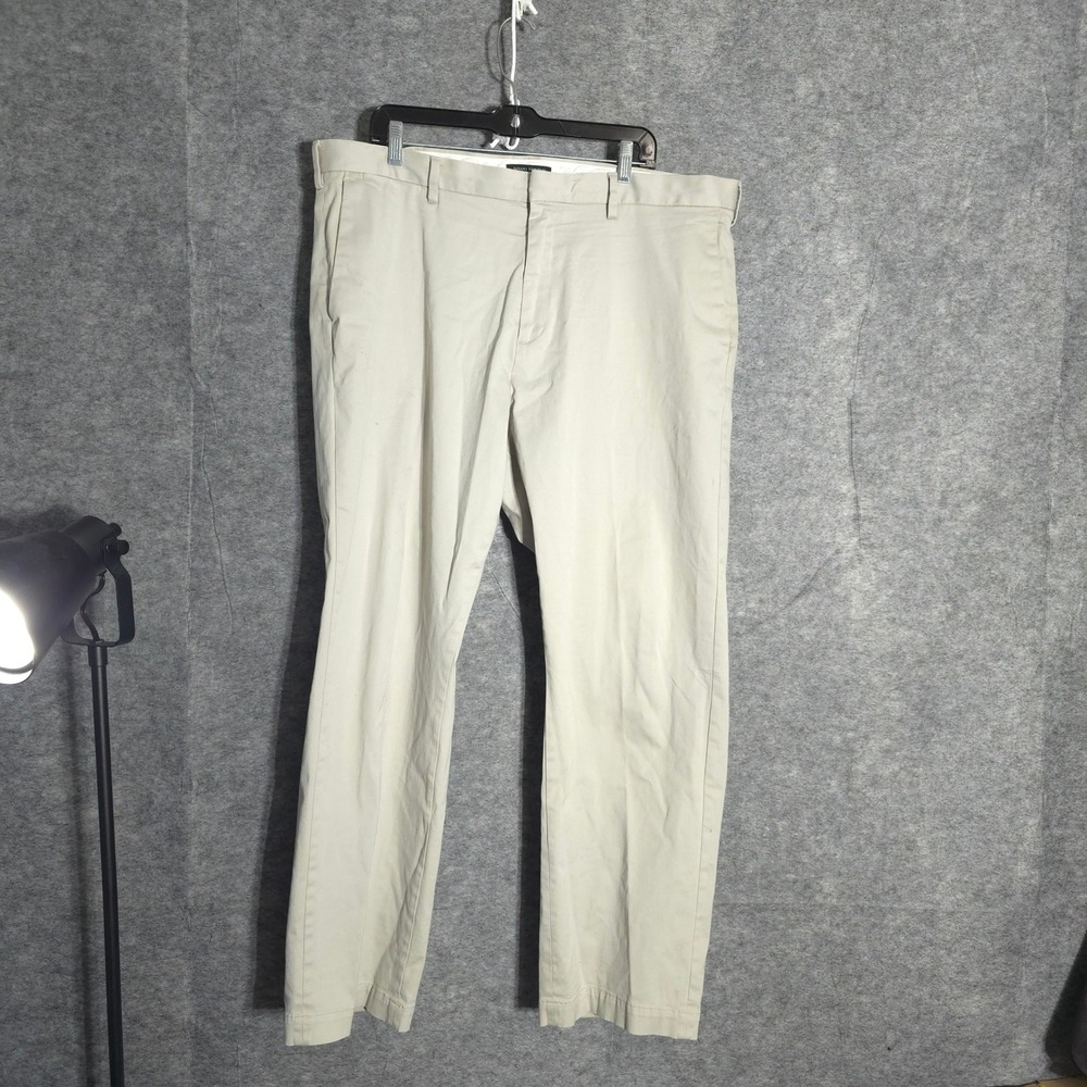 Banana Republic Emerson Chinos Mens 40x32 Khaki Straight Fit Cotton Pants